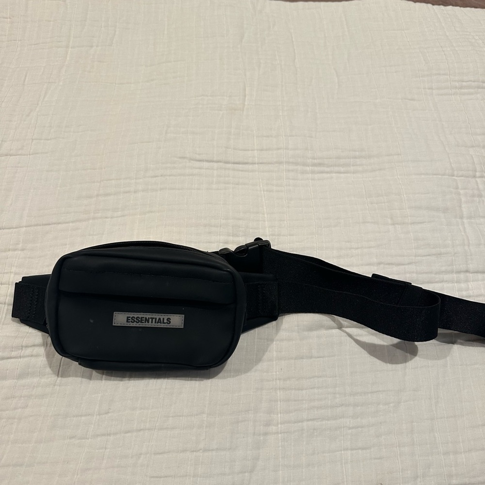 Essentials Black Belt Bag